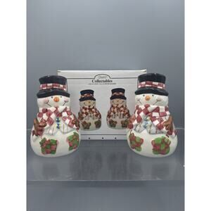 Scott's Collectables "Let It Snow" Salt And Pepper Shakers